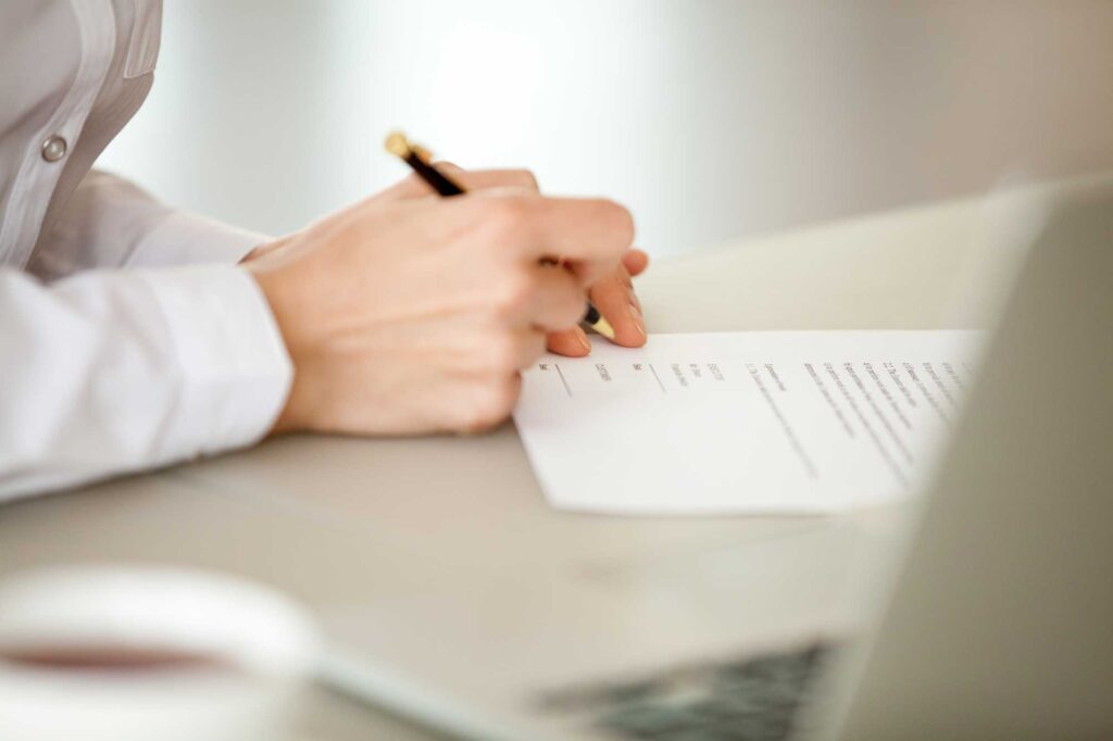 proactive-communication customer signing contract